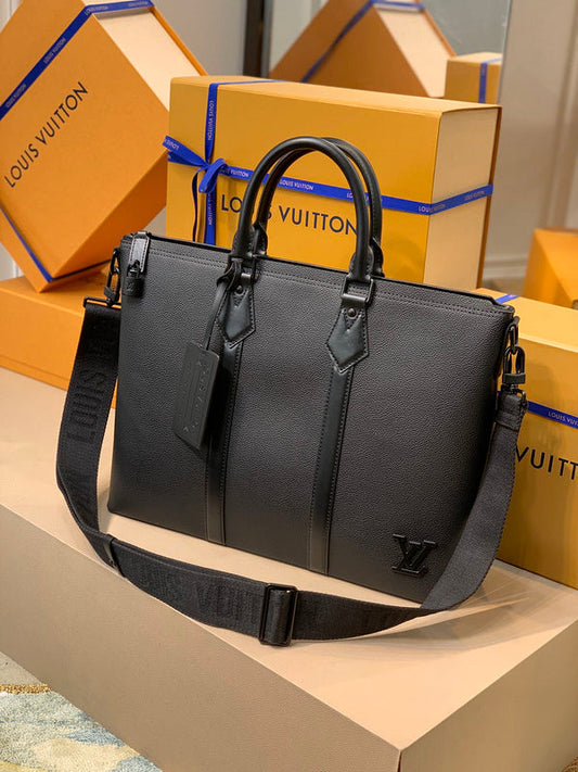 LOV - Luxurious Totes - 1902