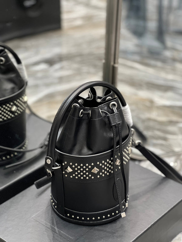 Luxurious Totes - Latest - 8017