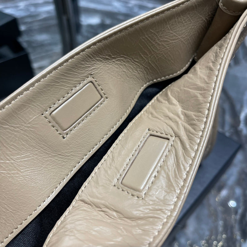 Luxurious Totes - Latest - 8253