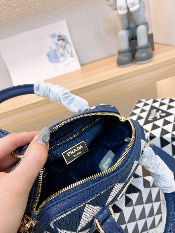 Luxurious Totes - PDA3 Bags - 307
