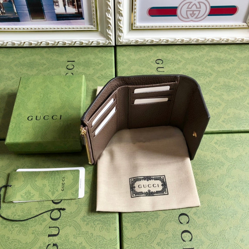 GUI - Luxurious Totes - 183