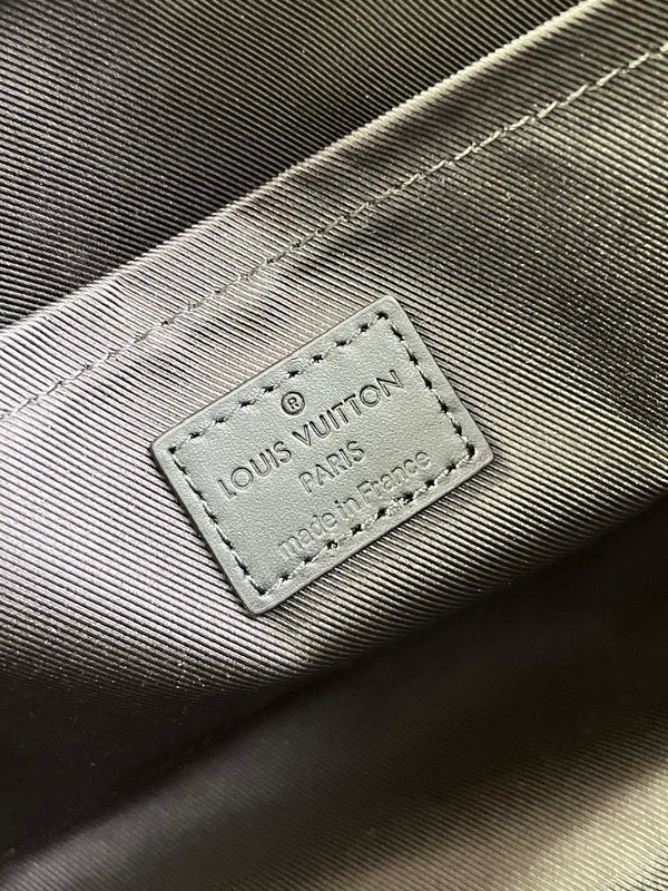 LOV - Luxurious Totes - 1981