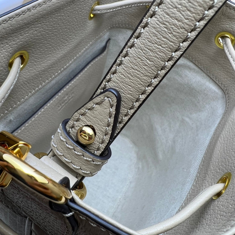 GUI - Luxurious Totes - 857