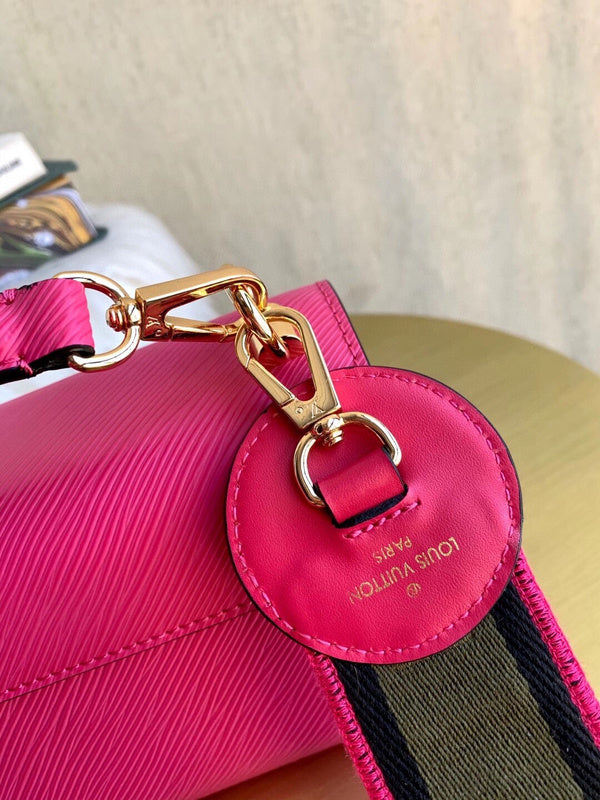 LOV - Luxurious Totes - 732