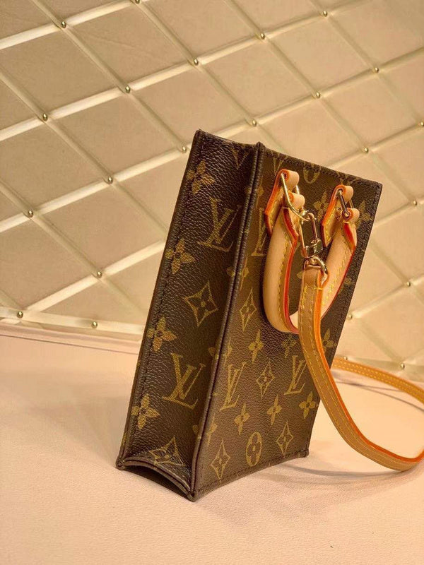 LOV - Luxurious Totes - 1950