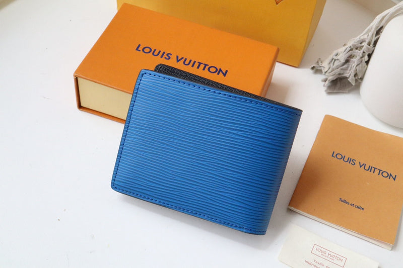 LOV - Luxurious Totes - 2384