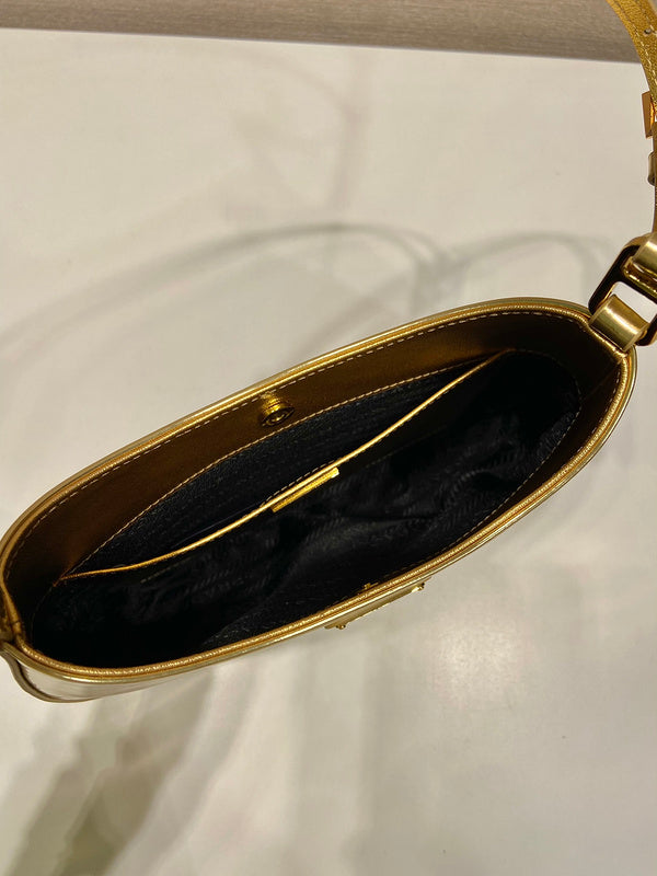 PDA - Luxurious Totes - 126