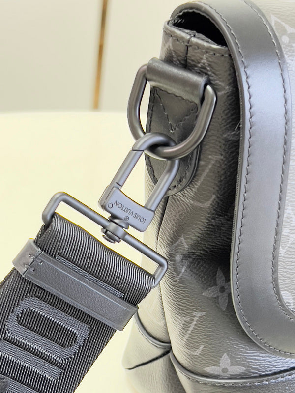 LOV - Luxurious Totes - 1798