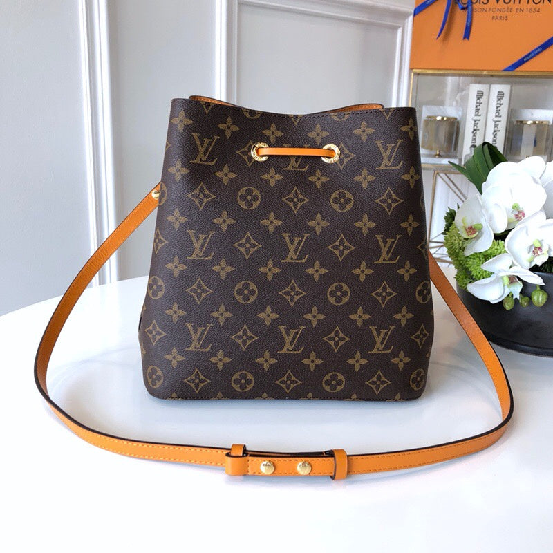 Luxurious Totes - Latest - 9735