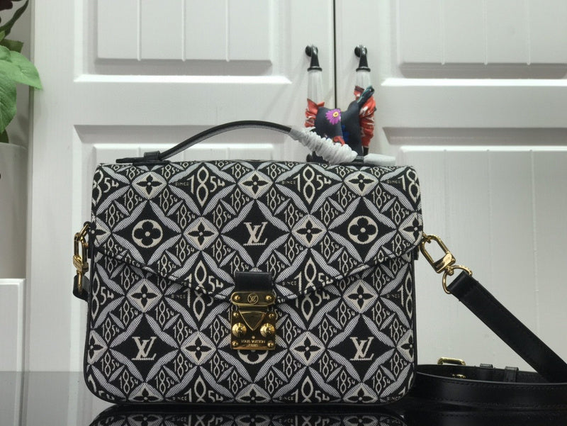 LOV - Luxurious Totes - 1018