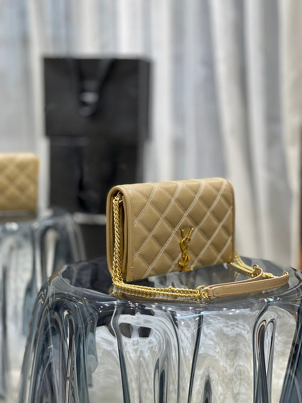Luxurious Totes - Latest - 8401