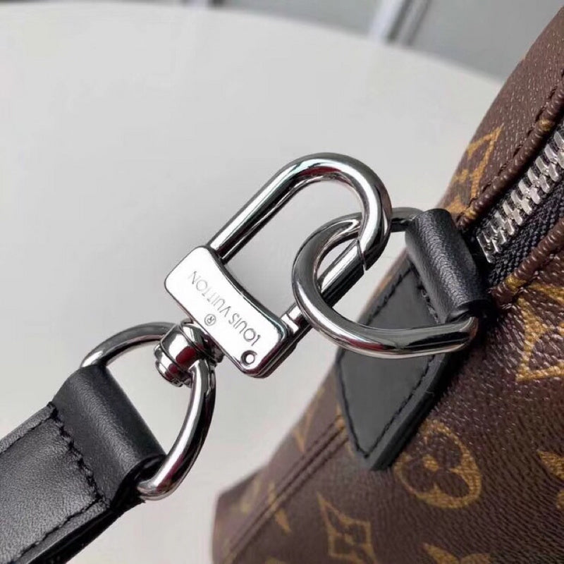 LOV - Luxurious Totes - 2547