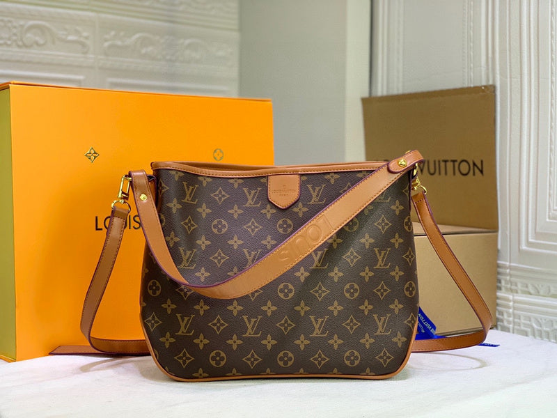 LOV - Luxurious Totes - 2351