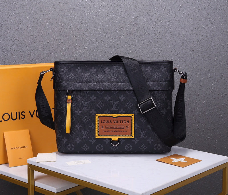LOV - Luxurious Totes - 1906