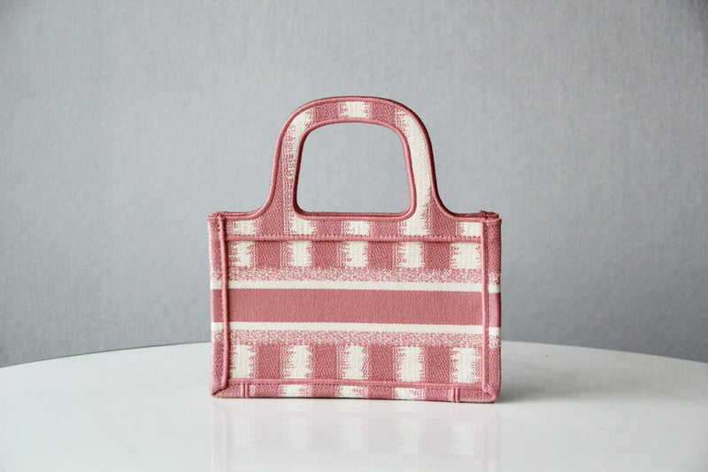 Luxurious Totes - Latest - 6526