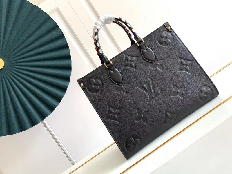 LOV - Luxurious Totes - 2393