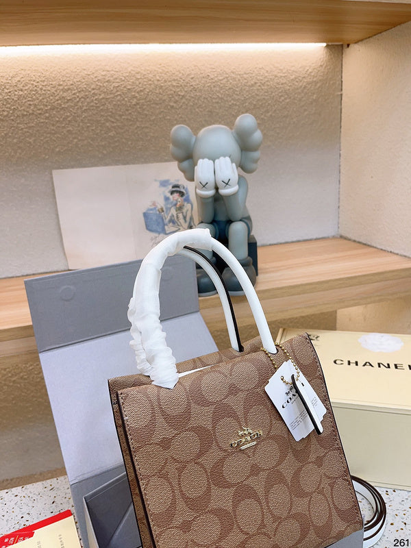 Luxurious Totes - CCH2 Bags - 106