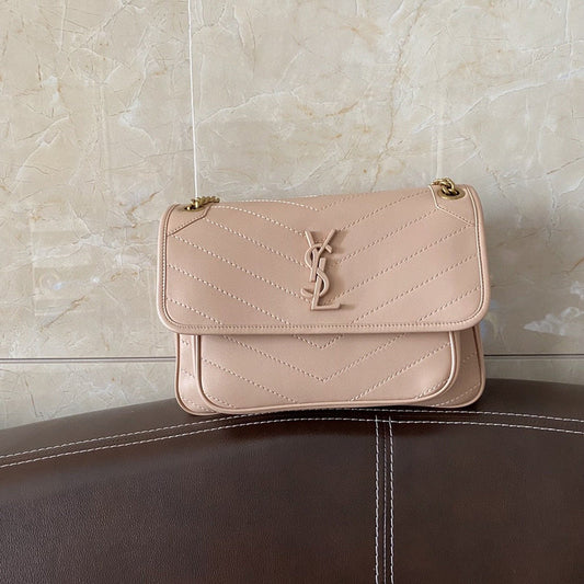 Luxurious Totes - Latest - 8786
