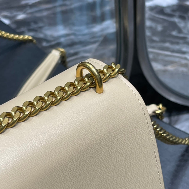 Luxurious Totes - Latest - 8539