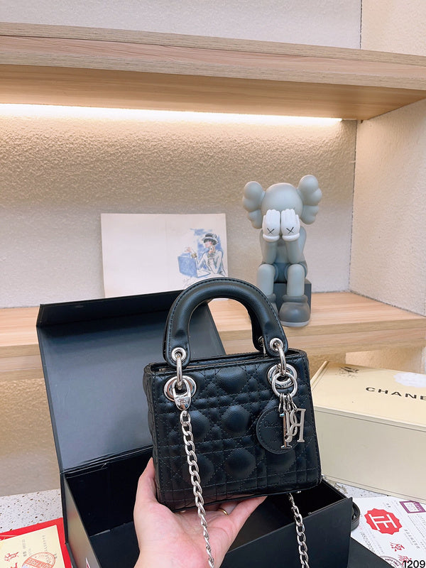 Luxurious Totes - DOR2 Bags - 009