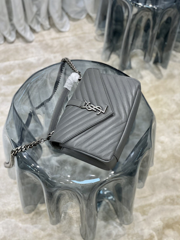 Luxurious Totes - Latest - 8945