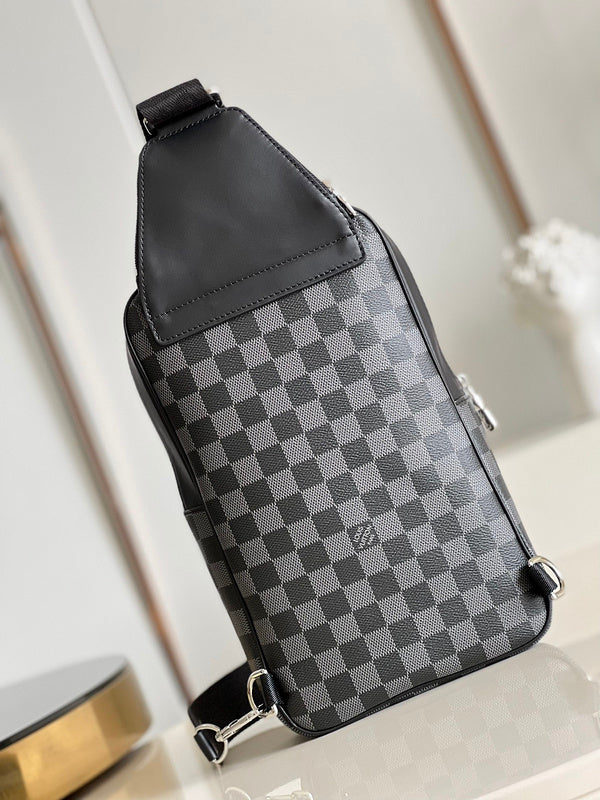 LOV - Luxurious Totes - 1121