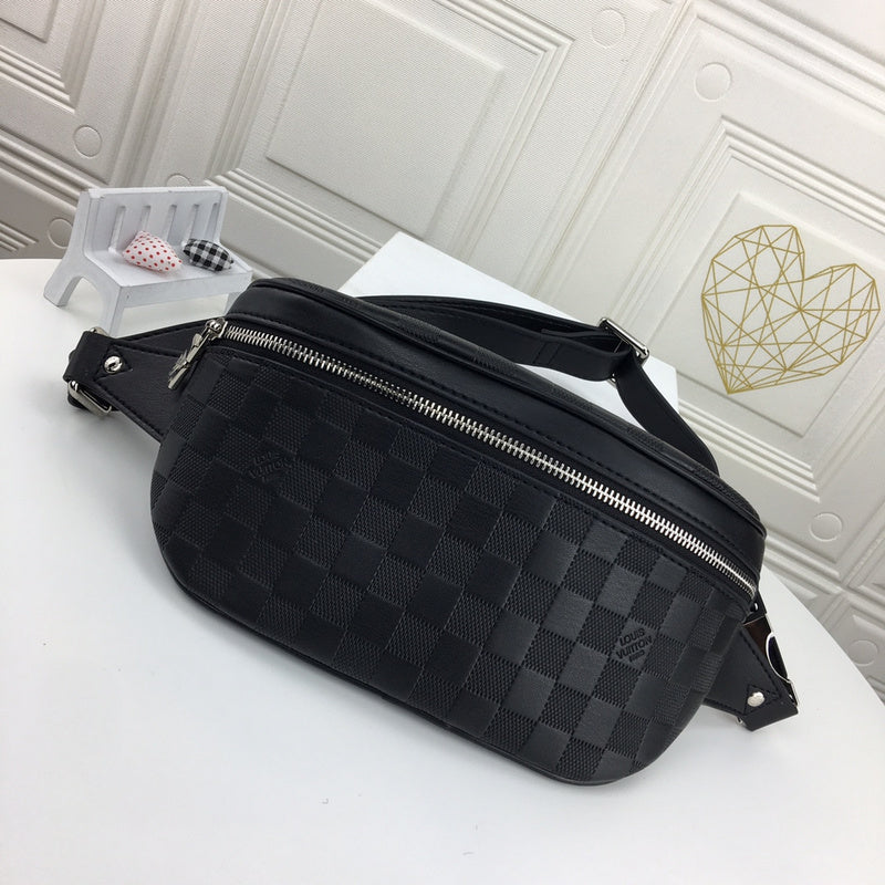 LOV - Luxurious Totes - 2367