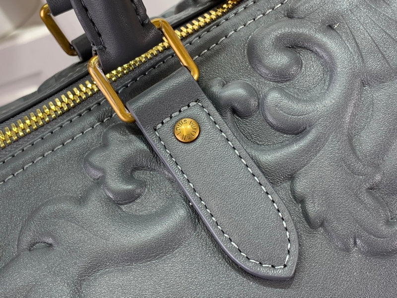 LOV - Luxurious Totes - 108
