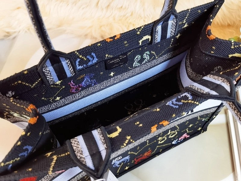 Luxurious Totes - Latest - 6242