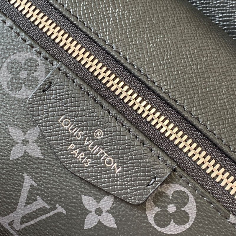 LOV - Luxurious Totes - 211