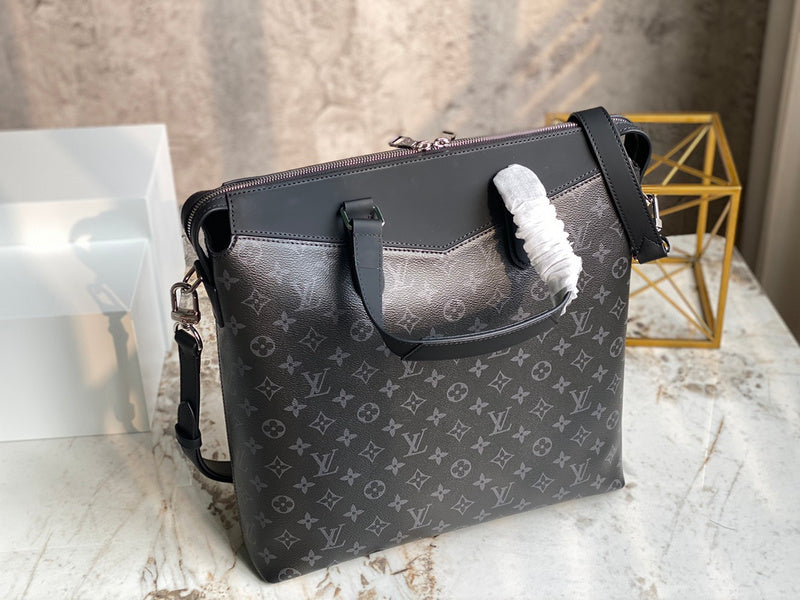LOV - Luxurious Totes - 2033