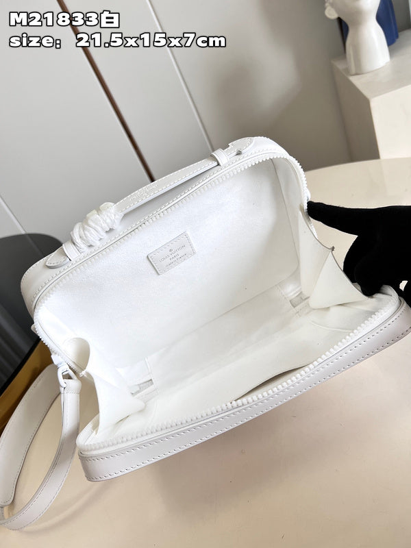 LOV - Luxurious Totes - 293