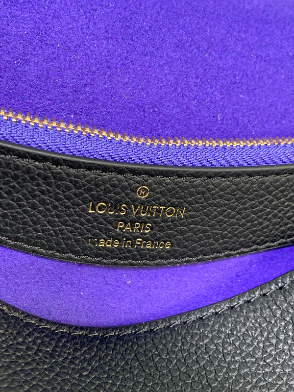 LOV - Luxurious Totes - 548
