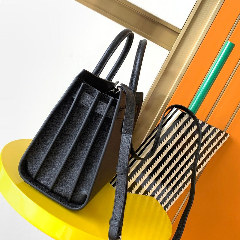 Luxurious Totes - Latest - 8142