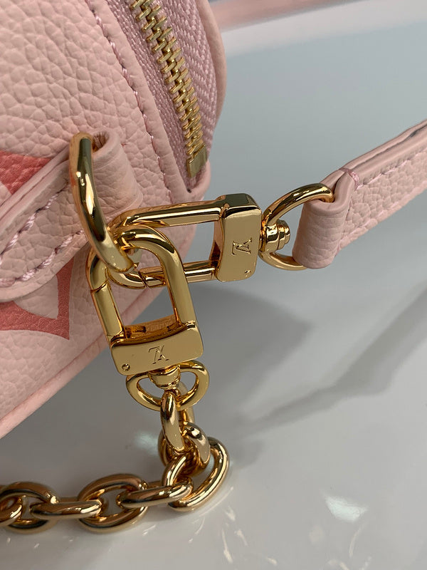 LOV - Luxurious Totes - 026