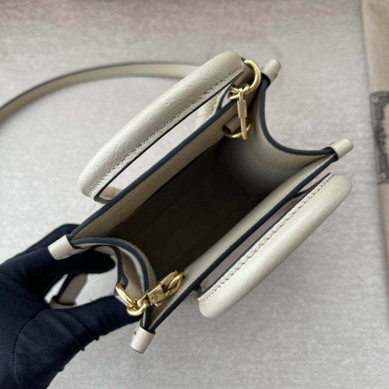 GUI - Luxurious Totes - 353