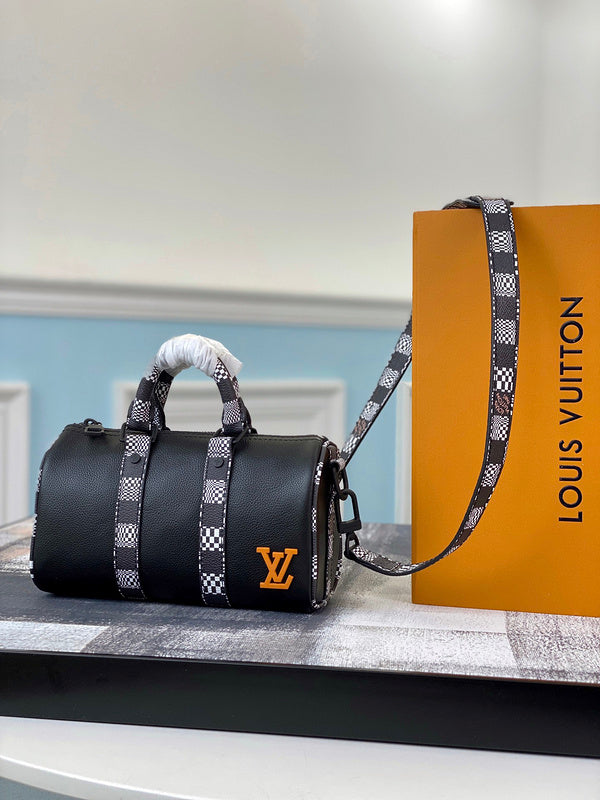 Luxurious Totes - Latest - 1408