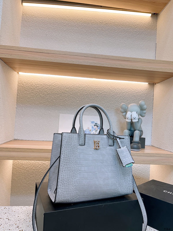 Luxurious Totes - BBR2 Bags - 013