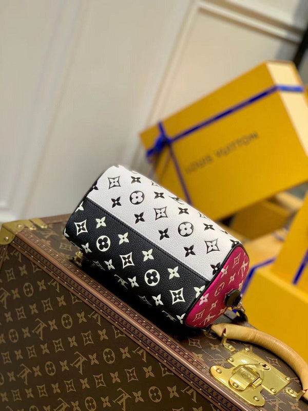 LOV - Luxurious Totes - 1745