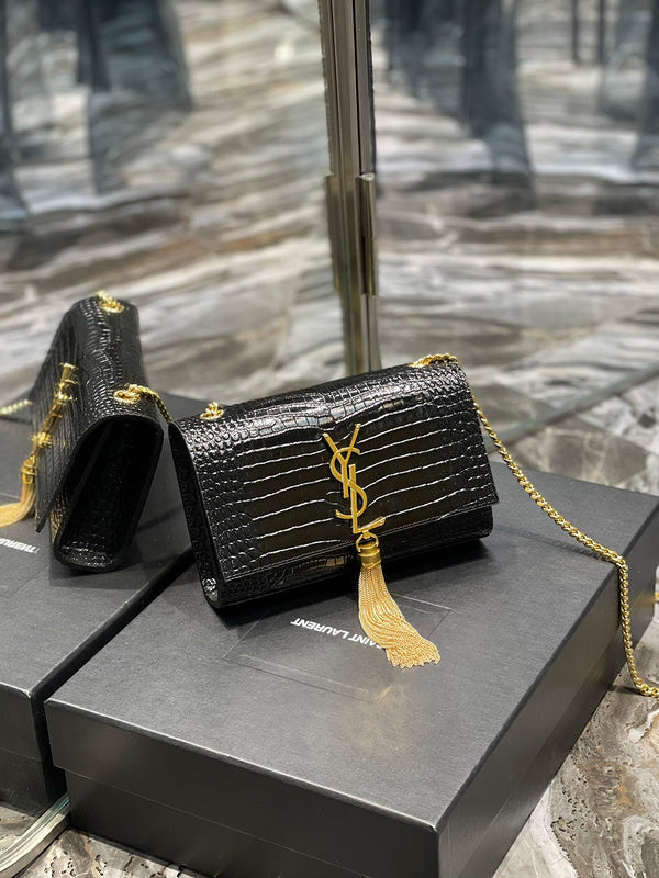 Luxurious Totes - Latest - 8520