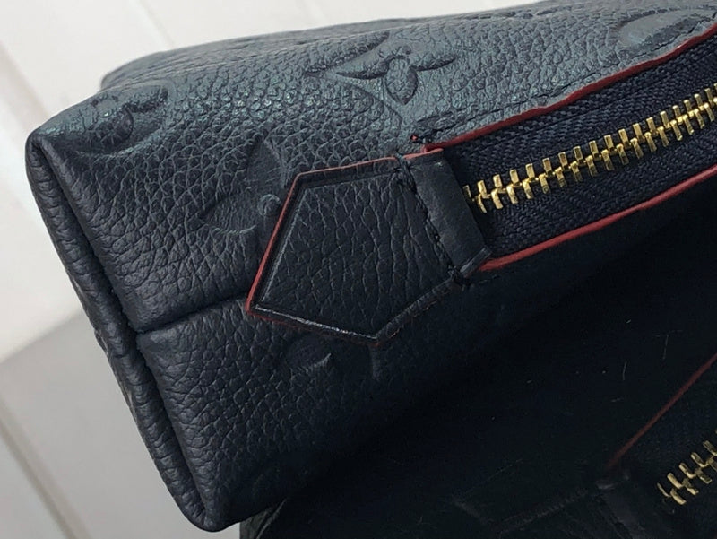 LOV - Luxurious Totes - 1385