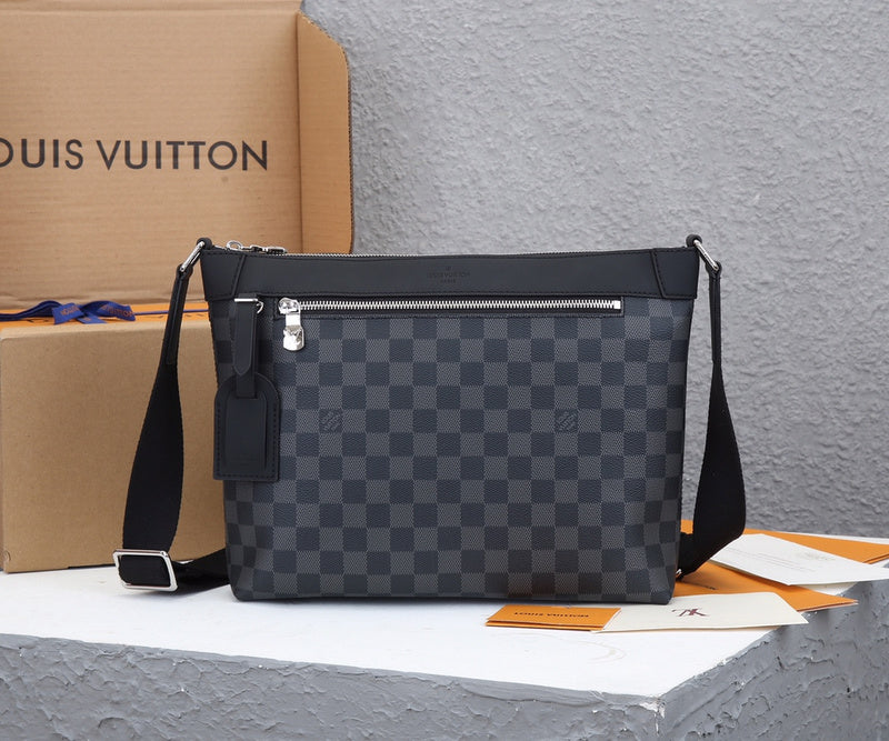 LOV - Luxurious Totes - 2534