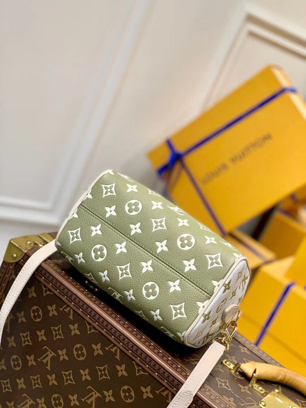 LOV - Luxurious Totes - 1744