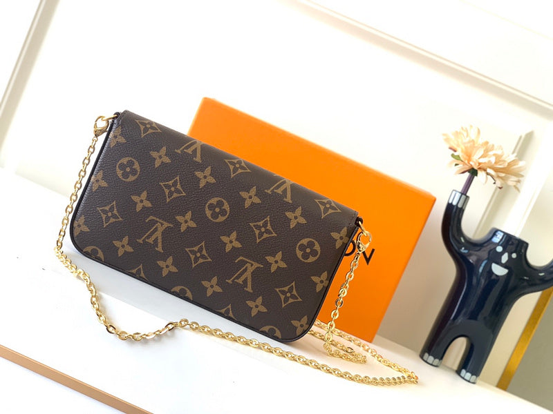 LOV - Luxurious Totes - 1102