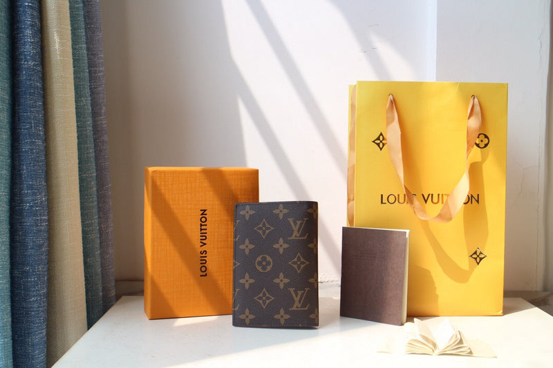 Luxurious Totes - Latest - 925