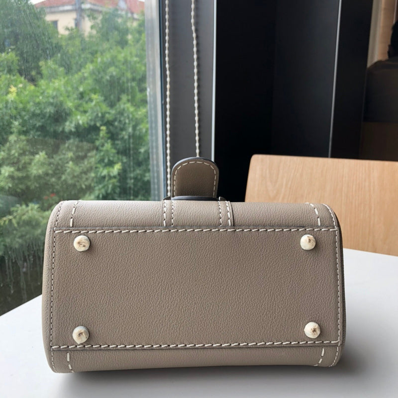 Luxurious Totes - Latest - 6177