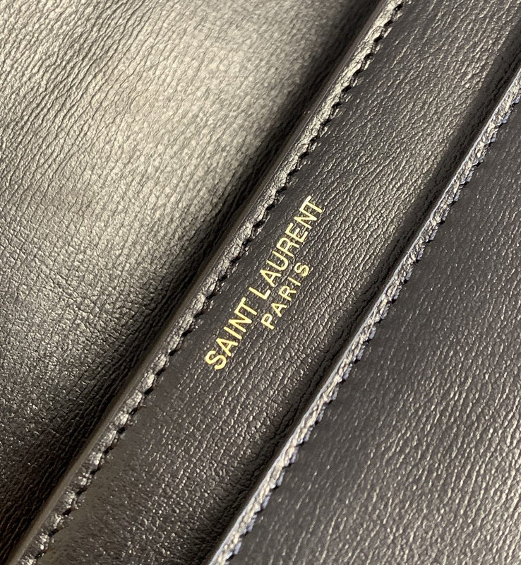 Luxurious Totes - Latest - 8880