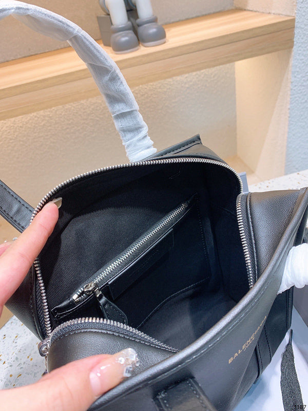 Luxurious Totes - BGA2 Bags - 235