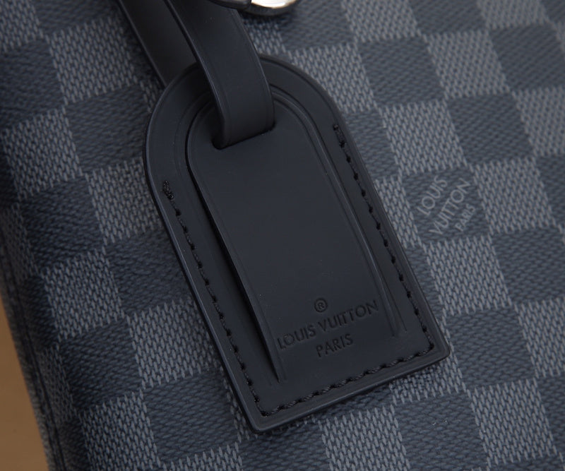 LOV - Luxurious Totes - 2534