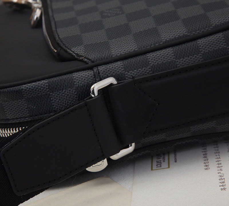 LOV - Luxurious Totes - 2532